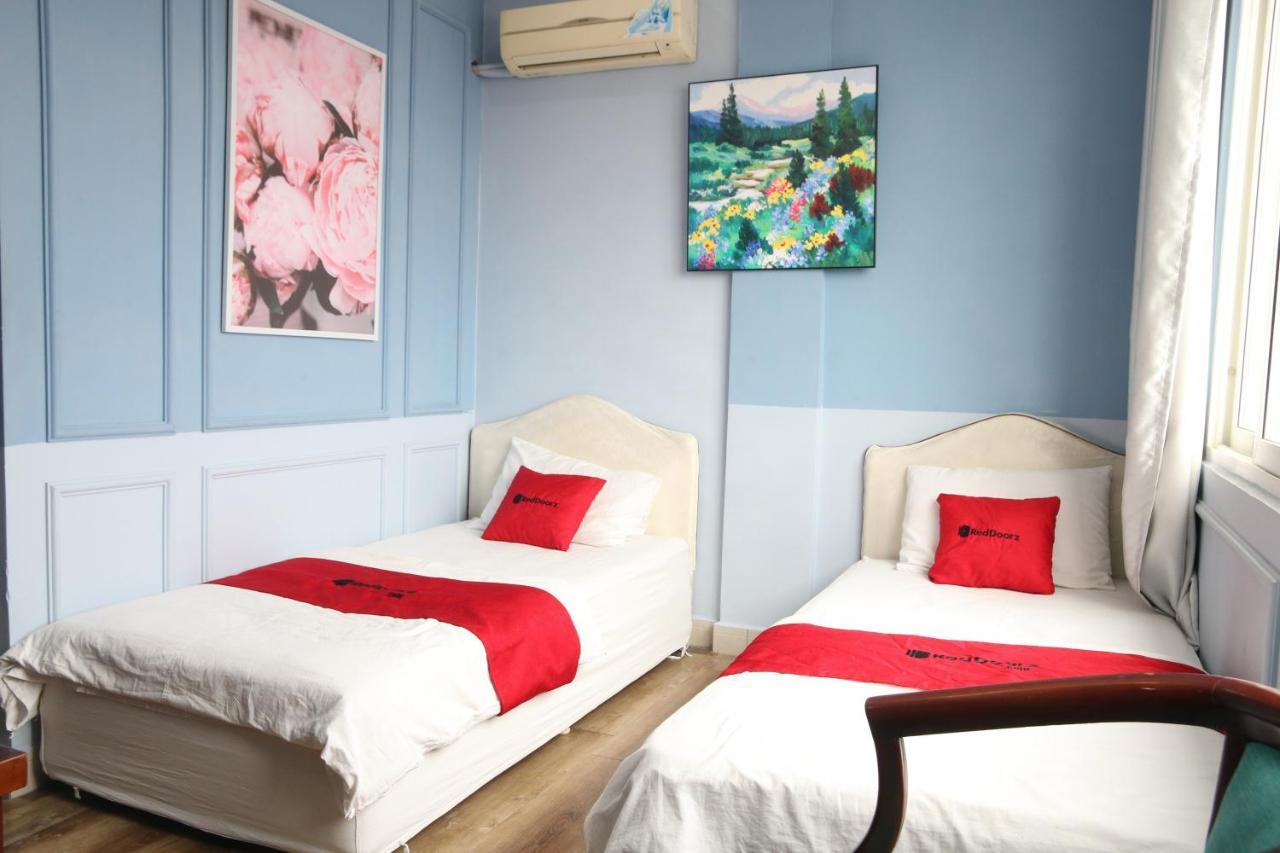 RedDoorz Phuong Thuy Hotel Thu Duc near QL13 Ho Chi Minh Zewnętrze zdjęcie
