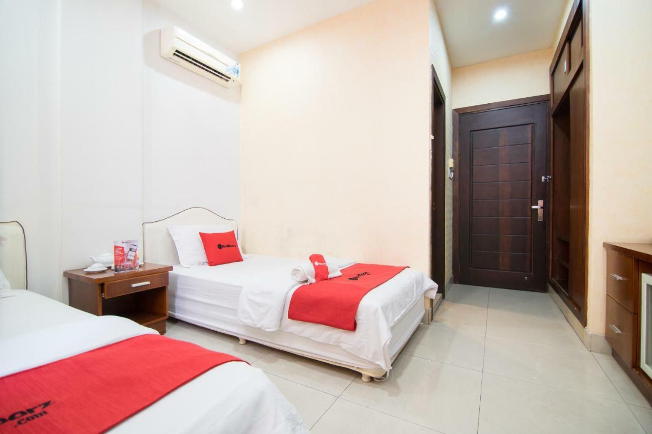 RedDoorz Phuong Thuy Hotel Thu Duc near QL13 Ho Chi Minh Zewnętrze zdjęcie